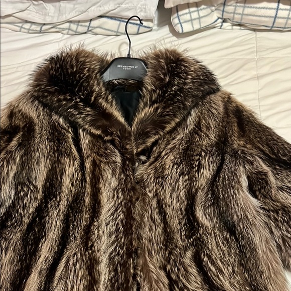 Gray and Black Teddy Jacket with Plush Texture and Full-Length Sleeves - Picture 2 of 15